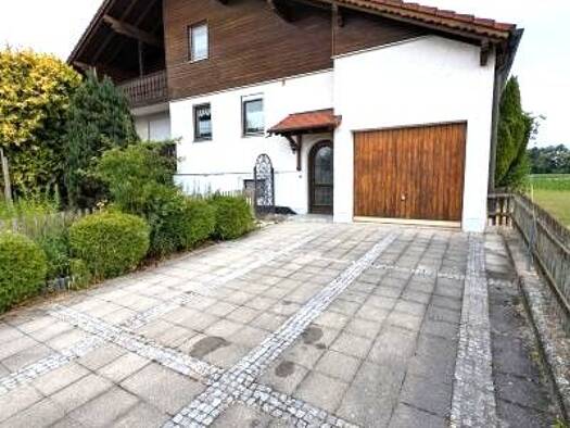 Haus zum Kauf 6 Zimmer 143 m² 1.070 m² Grundstück Gutmaning Cham 93413