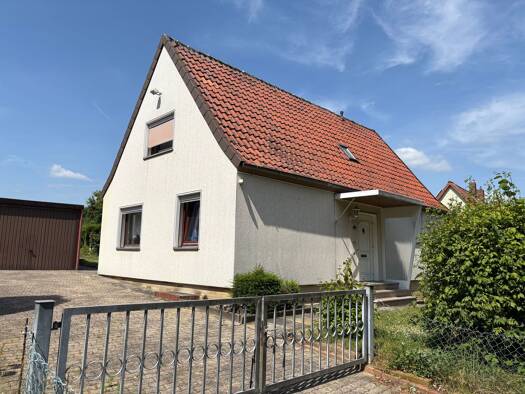 Haus zum Kauf 85.000 € 3,5 Zimmer 91 m² 700 m² Grundstück frei ab sofort Büddenstedt 38372