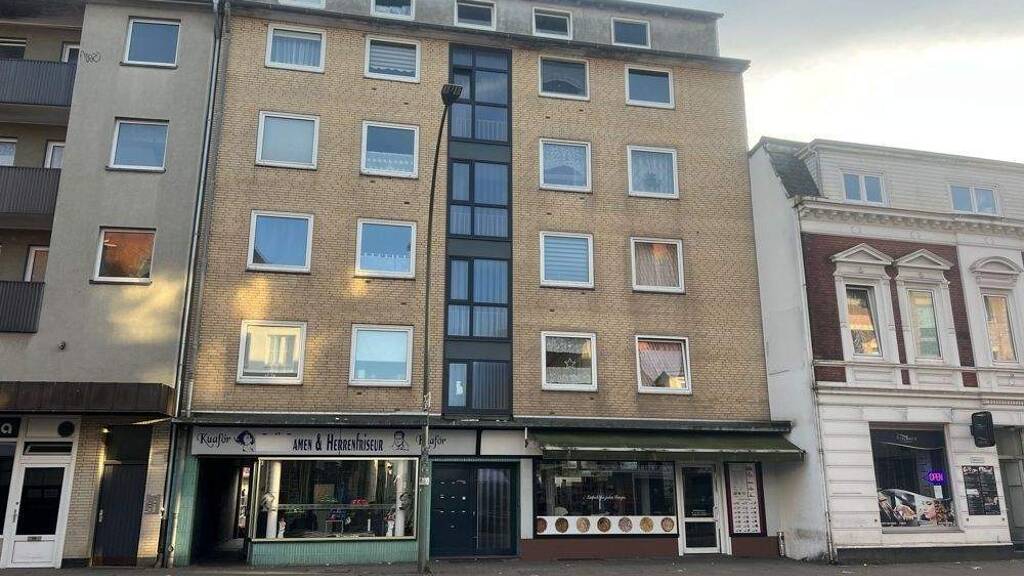 Mehrfamilienhaus zum Kauf als Kapitalanlage geeignet 1.490.000 € 814 m² 400 m² Grundstück Elmshorn 25335