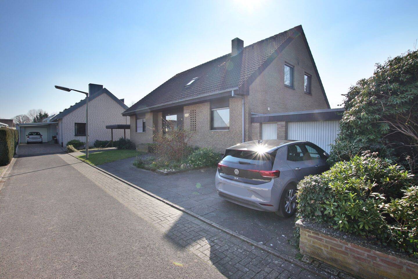 Immobilie in Greven - Großzügiges Wohnglück mit Potenzial Einfamilienhaus mit Einliegerwohnung in Greven Reckenfeld - Bild 1