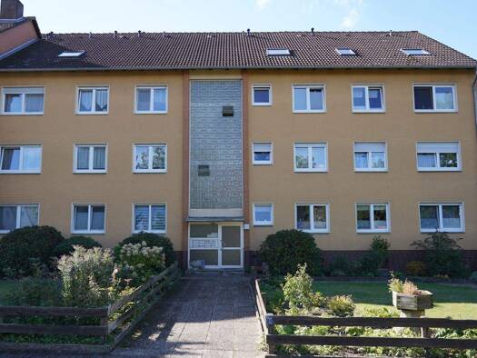 Wohnung zur Miete 816 € 3,5 Zimmer 96 m² frei ab 01.02.2026 Hämelerwald Lehrte 31275