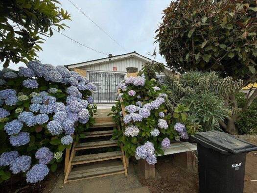 Haus zum Kauf 133.000.000 € 54 m² 450 m² Grundstück El Quisco