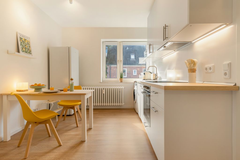 Wohnung zur Miete Wohnen auf Zeit 1.295 € 2 Zimmer 43 m²<br/>Wohnfläche 01.01.2025<br/>Verfügbarkeit Sören Ellerbek Kiel 24148