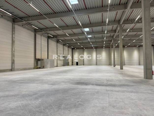 Halle/Industriefläche zur Miete - Erstbezug provisionsfrei 5.500 m² Lagerfläche teilbar ab 2.600 m² Hallbergmoos 85399