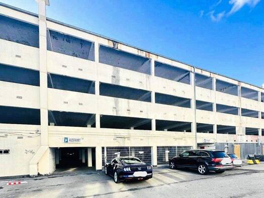 Parkhaus zur Miete provisionsfrei 75 € Bergstraße 17 Damperhof Kiel 24103