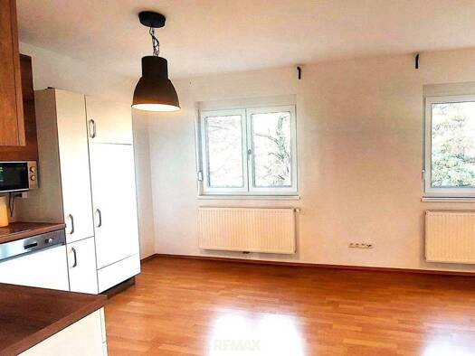 Wohnung zur Miete 506 € 56,8 m² 1. Geschoss Halbturn 7131