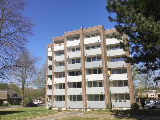Wohnung zur Miete nur mit Wohnberechtigungsschein 200 € 1 Zimmer 36,2 m² 5. Geschoss frei ab 08.09.2026 Oberlohmannshof 22 Jöllenbeck Jöllenbeck 33739