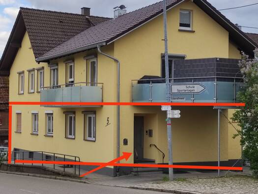 Wohnung zur Miete 900 € 4 Zimmer 118 m² EG Alpirsbacher Straße 5 Rötenberg Aichhalden 78733