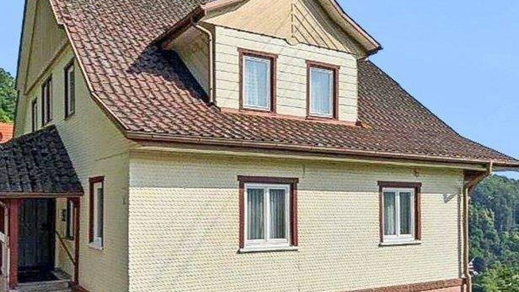 Einfamilienhaus zum Kauf 490.000 € 10 Zimmer 140 m² 1.175 m² Grundstück Wildberg 72218