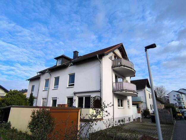 Wohnung zum Kauf 325.000 € 3 Zimmer 83 m² 1. Geschoss frei ab 30.06.2026 Bischofsheim 65474