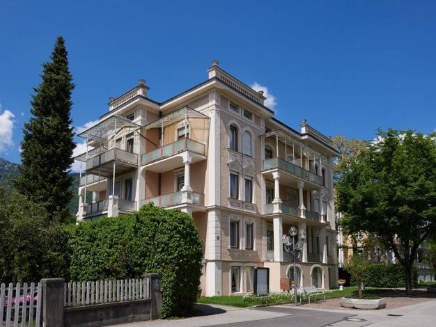 Villa zum Kauf als Kapitalanlage geeignet 1.690.000 € 1.018 m² 1.230 m² Grundstück Mackstraße 7 Bad Reichenhall Bad Reichenhall 83435