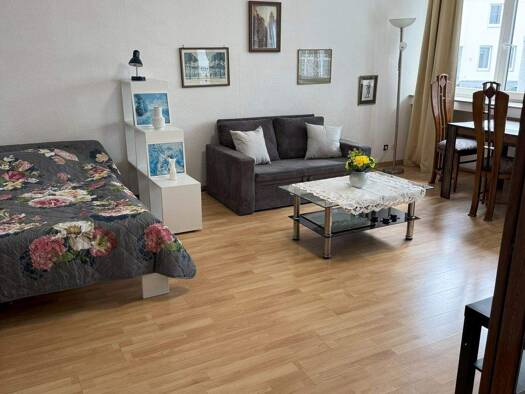 Studio zum Kauf 100.000 € 1 Zimmer 38 m² Mitte Stuttgart-Mitte 70182