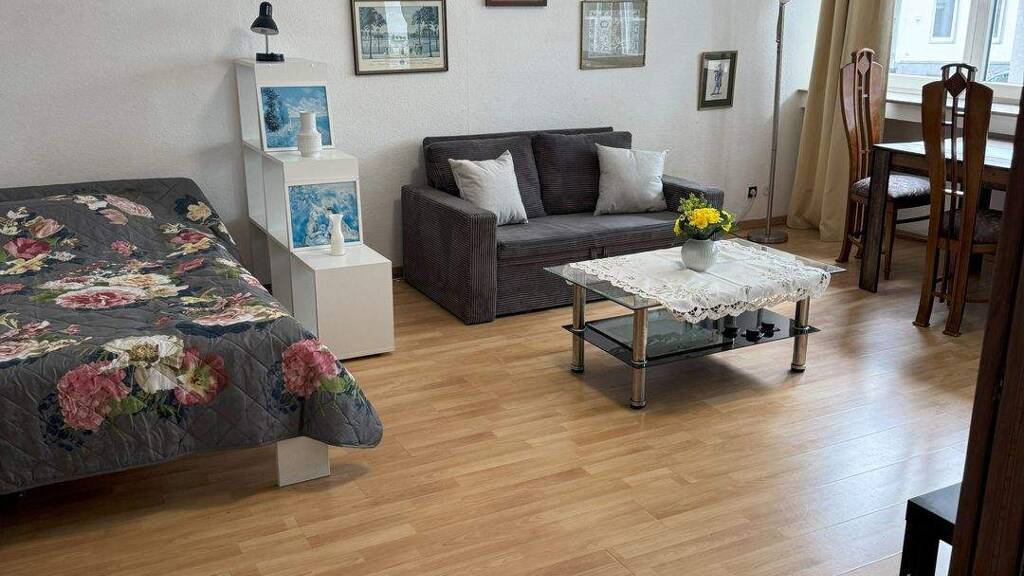 Studio zum Kauf 100.000 € 1 Zimmer 38 m² Mitte Stuttgart-Mitte 70182