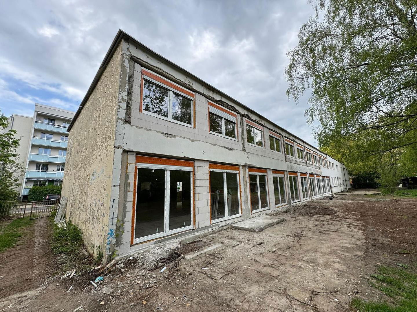 Mehrfamilienhaus zum Kauf provisionsfrei 650.000 € 30 Zimmer 1.184 m²<br/>Wohnfläche 1.656 m²<br/>Grundstück Nördliche Neustadt Halle 06112