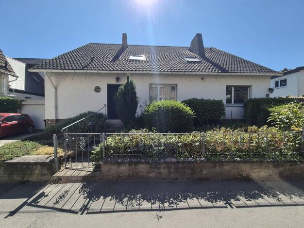 Mehrfamilienhaus zum Kauf provisionsfrei 525.000 € 7 Zimmer 210 m² 928 m² Grundstück Winkel Oestrich-Winkel 65375