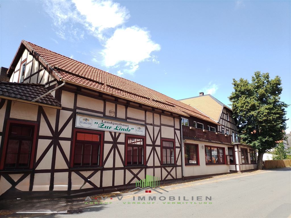 Mehrfamilienhaus zum Kauf 249.000 € 11 Zimmer 270 m²<br/>Wohnfläche 742 m²<br/>Grundstück Neuhof Bad Sachsa 37441