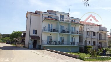 Haus zum Kauf 490.000 € 18 Zimmer 644 m² 230 m² Grundstück Biograd na Moru center 23210