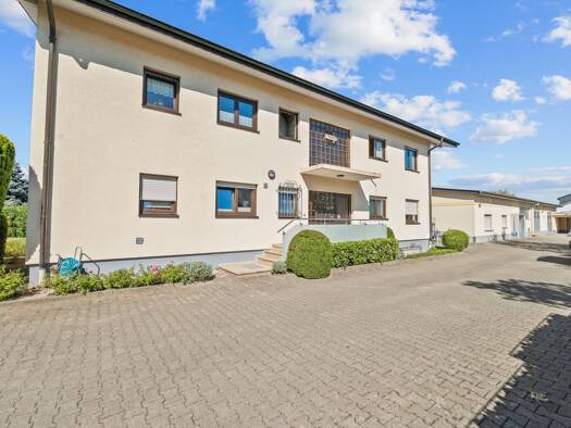 Mehrfamilienhaus zum Kauf 1.049.000 € 9 Zimmer 264 m² 1.554 m² Grundstück Denzlingen 79211