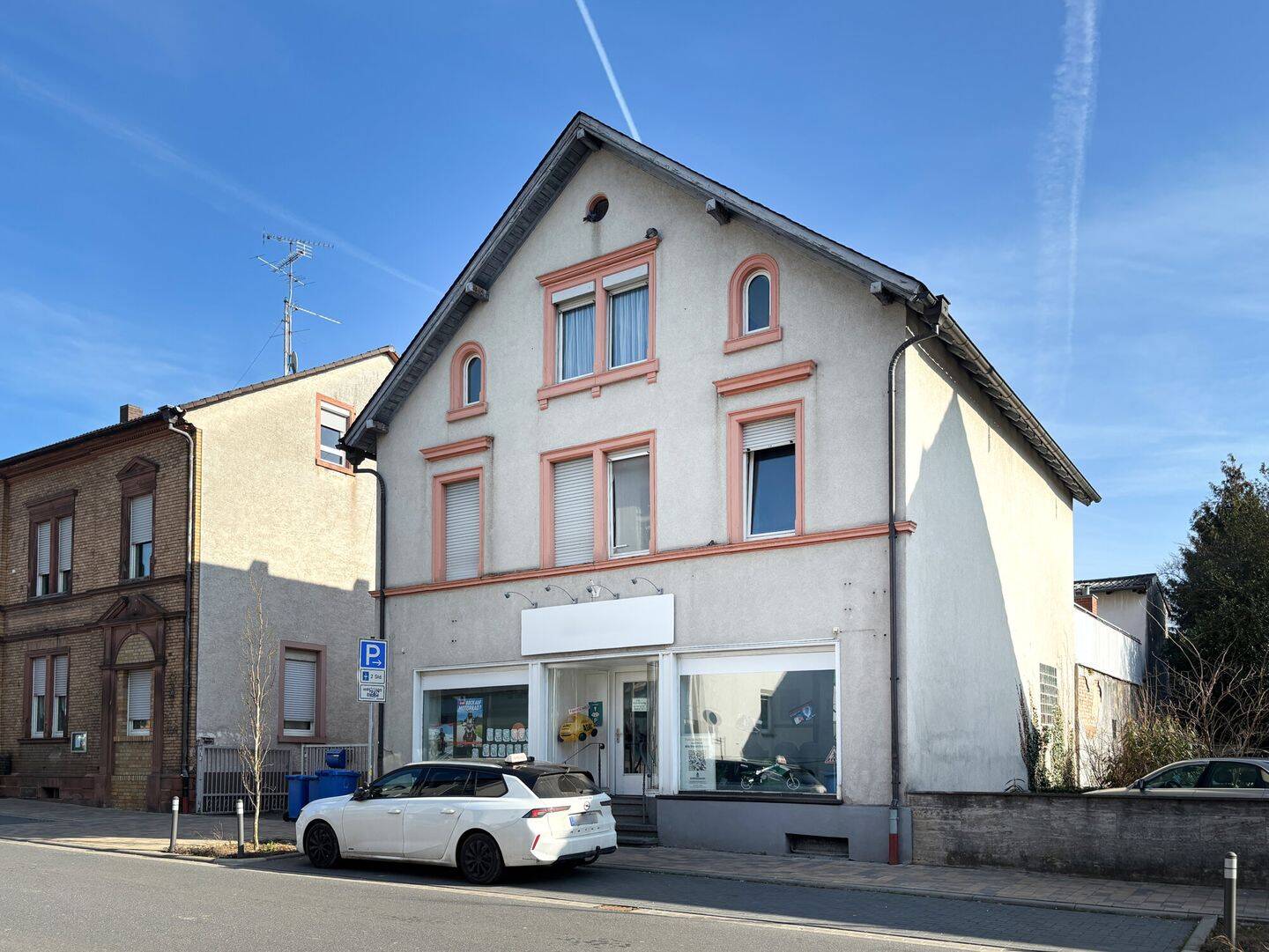 Immobilie in Reinheim - Vielseitiges Immobilienensemble mit 2 Häusern, Gewerbeeinheit und stabiler Rendite in Reinheim! - Bild 0