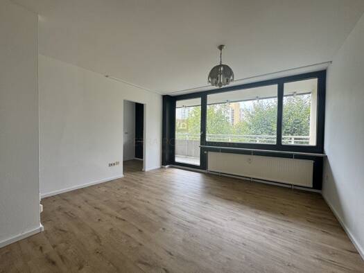 Wohnung zur Miete 490 € 1 Zimmer 39 m² frei ab sofort Ingolstadt Ingolstadt 85057
