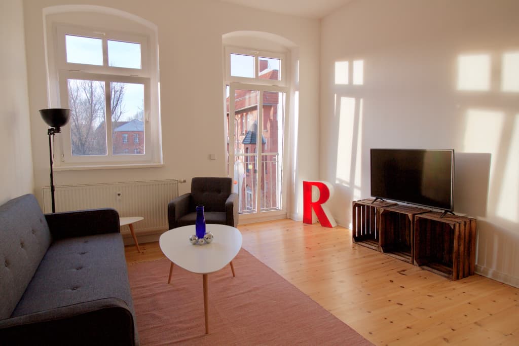 Wohnung zur Miete Wohnen auf Zeit 2.560 € 3 Zimmer 86 m²<br/>Wohnfläche ab sofort<br/>Verfügbarkeit Kadiner Straße Friedrichshain Berlin 10243