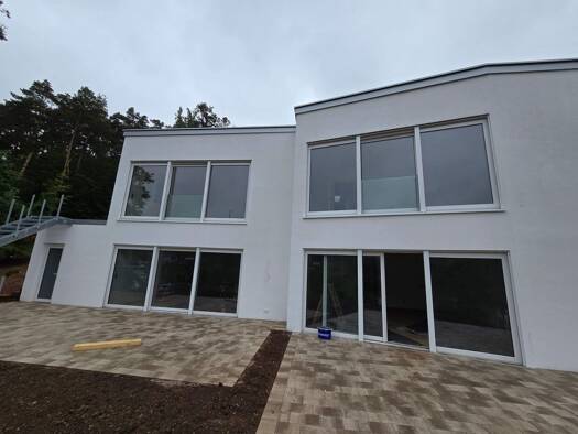 Haus zur Miete 2.500 € 284 m² 200 m² Grundstück frei ab sofort Linden Linden 66851