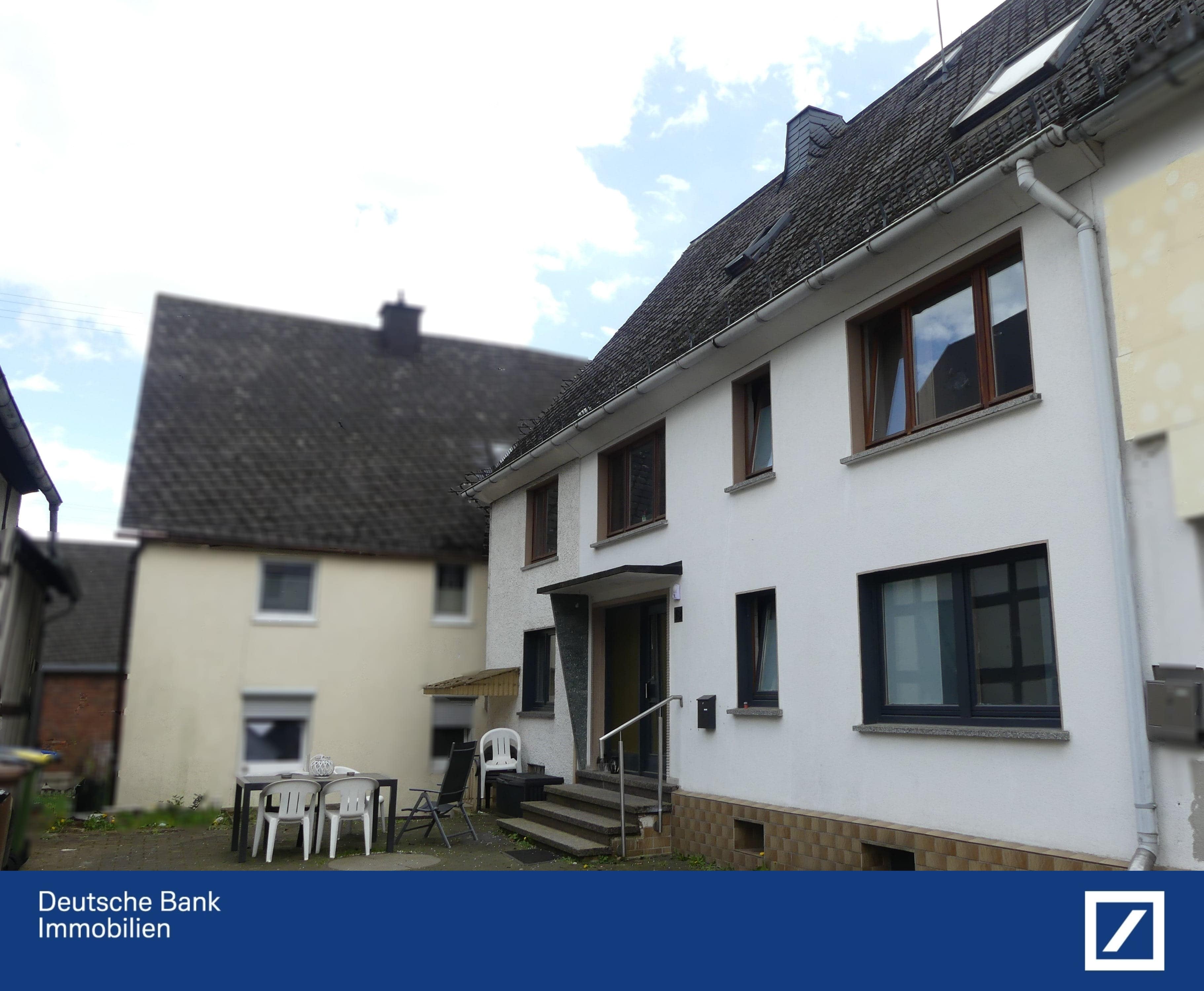 Einfamilienhaus zum Kauf provisionsfrei 140.000 € 5 Zimmer 211 m²<br/>Wohnfläche 879 m²<br/>Grundstück Holzhausen Burbach 57299