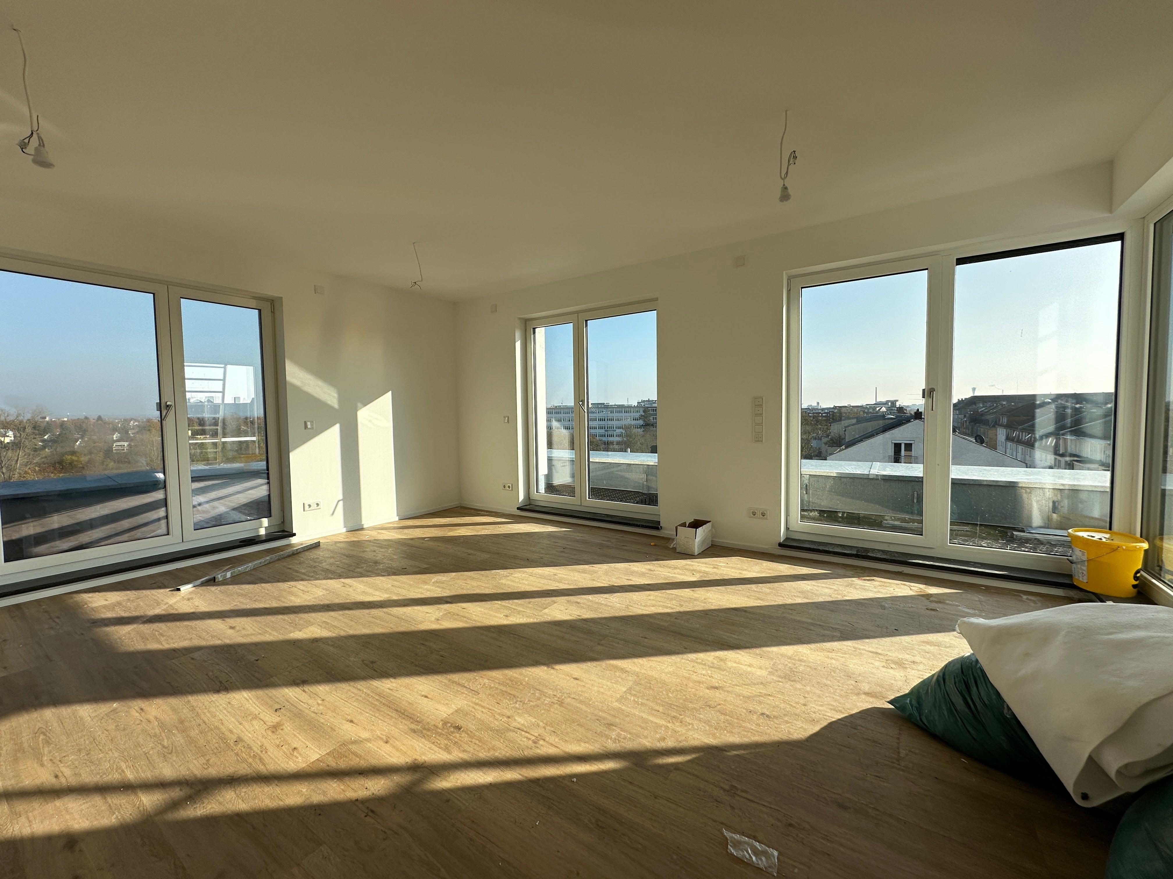 Wohnung zur Miete 1.986 € 4 Zimmer 110,8 m²<br/>Wohnfläche 6.<br/>Geschoss ab sofort<br/>Verfügbarkeit Lange Straße 65 Stadtpark / Stadtgrenze 20 Fürth 90762