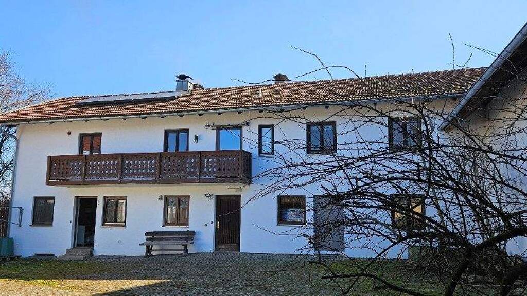 Haus zur Miete 1.250 € 5 Zimmer 160 m² 1.600 m² Grundstück frei ab sofort Hennermais Vilshofen an der Donau 94474
