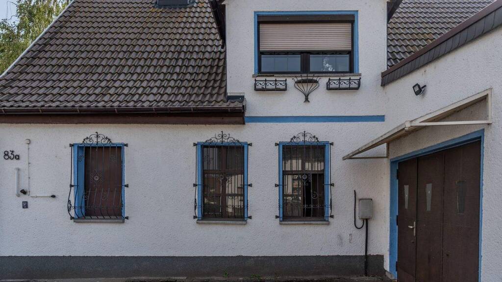 Sonstiges zum Kauf 4 Zimmer 155 m² 872 m² Grundstück Dölau Halle 06120