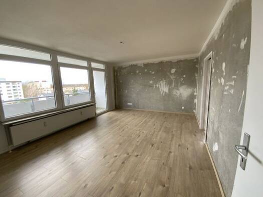 Wohnung zur Miete 859 € 3 Zimmer 81,8 m² 5. Geschoss frei ab 15.10.2026 Zwickauer Straße 5 Karthause Koblenz 56075