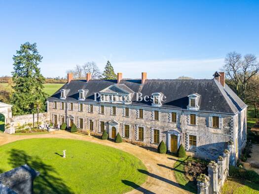 Reiterhof zum Kauf 1.790.000 € 180.896 m² Grundstück Centre Sablé-sur-Sarthe 72300