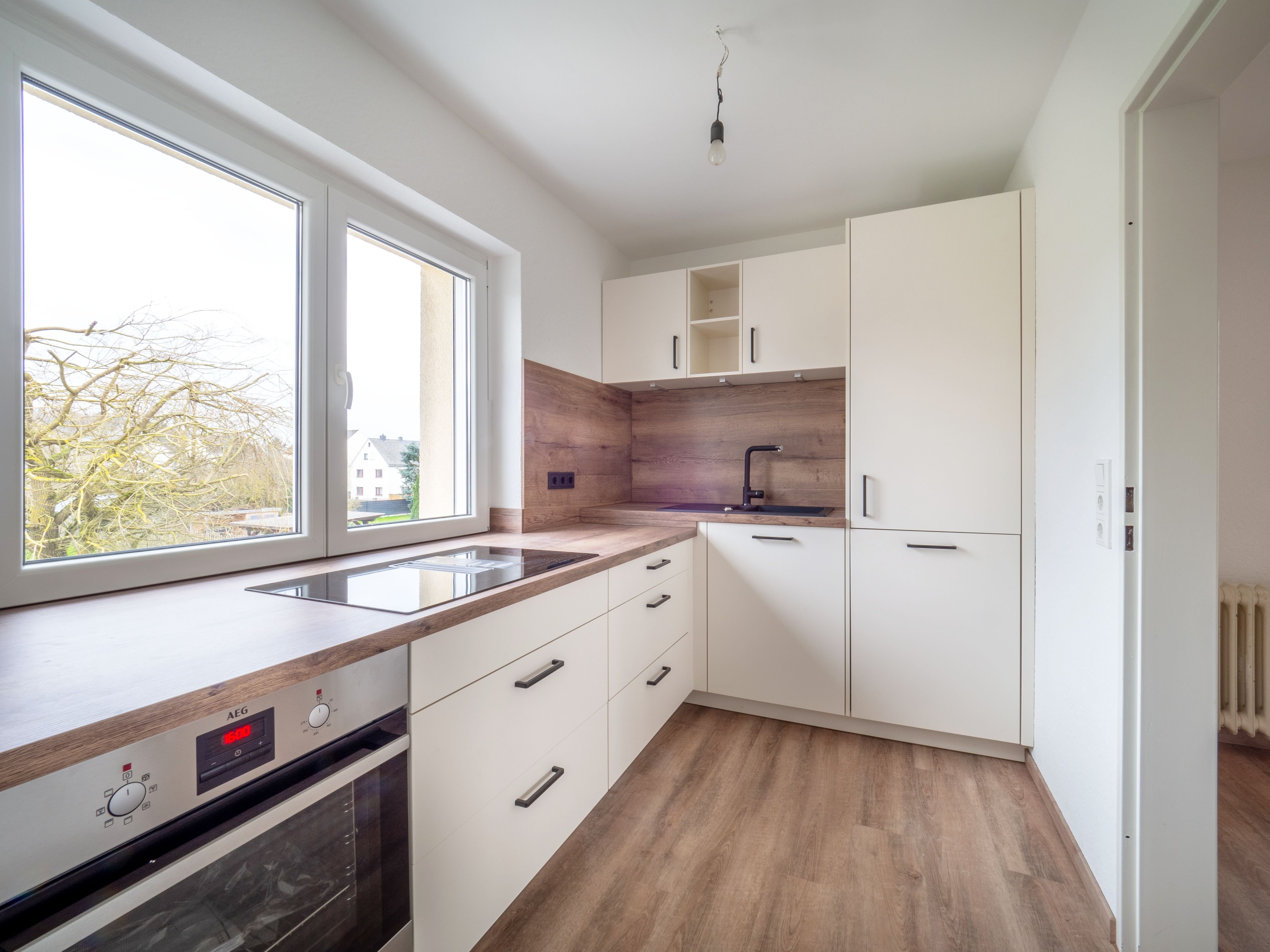 Wohnung zur Miete 850 € 4 Zimmer 110 m²<br/>Wohnfläche 01.12.2024<br/>Verfügbarkeit Ellar Waldbrunn (Westerwald) 65620