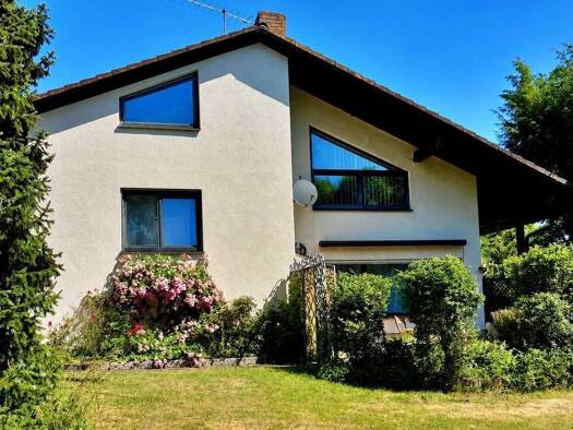 Einfamilienhaus zum Kauf 395.000 € 10 Zimmer 260 m² 1.160 m² Grundstück Dr.-Haberl-Straße 19 Lintach Freudenberg 92272