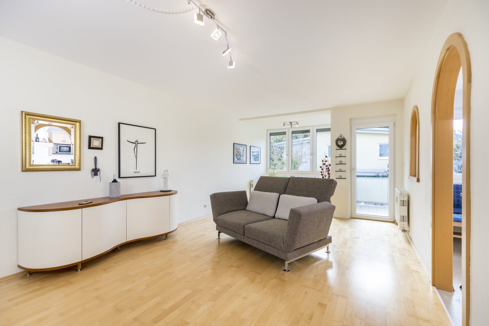 Wohnung zum Kauf 279.000 € 3 Zimmer 82 m²<br/>Wohnfläche 1.<br/>Geschoss 01.06.2025<br/>Verfügbarkeit Lienz 9900