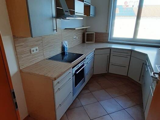 Wohnung zur Miete 850 € 2 Zimmer 71,5 m² Geschoss 1/3 frei ab 01.11.2026 Dingolfing Dingolfing 84130