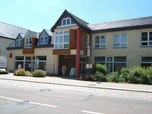 Wohnung zur Miete 466 € 104,3 m² Glauchauer Straße 37a Lichtenstein Lichtenstein (Sachsen) 09350