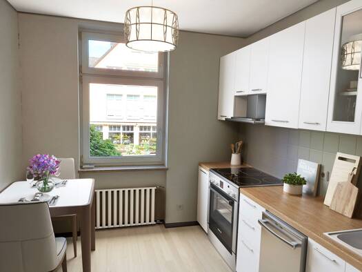 Wohnung zur Miete 900 € 3 Zimmer 91,9 m² 1. Geschoss frei ab sofort Bismarckstr. 2 Rochlitz 09306