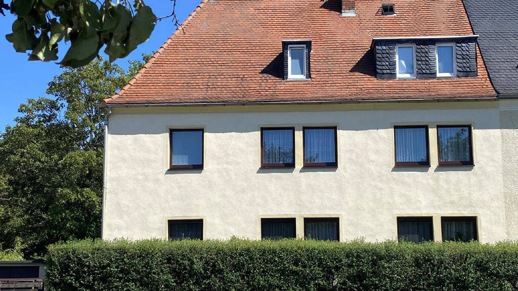 Doppelhaushälfte zum Kauf 225.000 € 12 Zimmer 255 m² 1.570 m² Grundstück frei ab 01.07.2026 Altriesa Riesa 01589