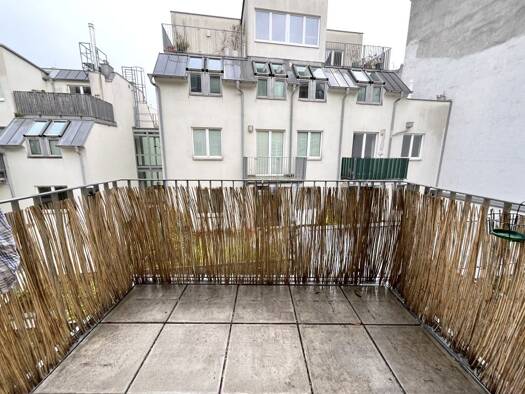Wohnung zur Miete 768 € 2 Zimmer 50 m² 2. Geschoss Gentzgasse 160 Wien 1180
