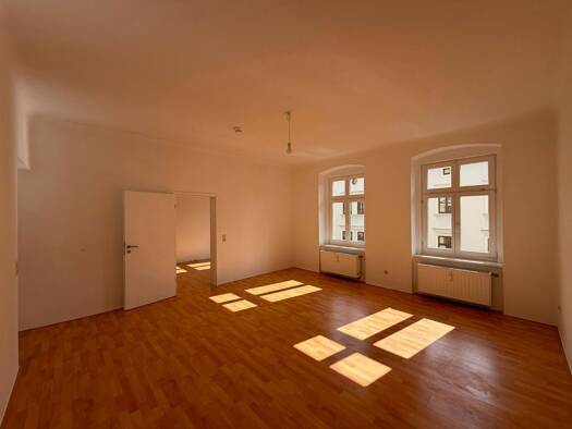 Wohnung zur Miete 350 € 2 Zimmer 68,5 m² 2. Geschoss frei ab sofort Jakobstraße 22 Innenstadt Görlitz 02826