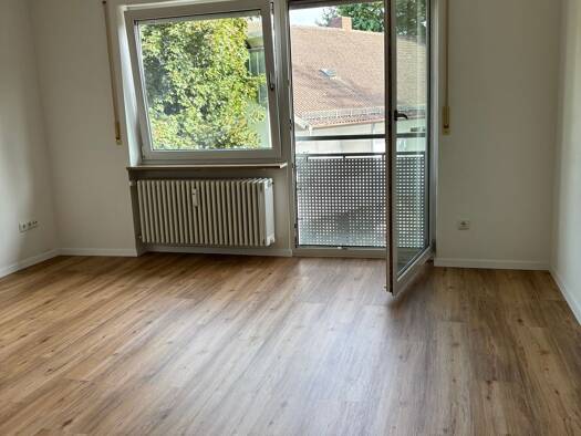 Wohnung zur Miete 440 € 1 Zimmer 27 m² Geschoss 2/3 frei ab 01.09.2026 Erlangen-Ost Erlangen 91054