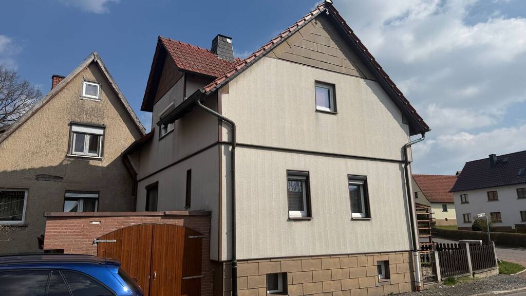 Haus zum Kauf 49.000 € 165 m² 300 m² Grundstück frei ab sofort Weilar 36457