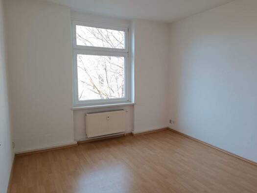 Wohnung zur Miete 338 € 2 Zimmer 45 m² 2. Geschoss frei ab sofort Weberstr. 12 Leipziger Str. Magdeburg 39112