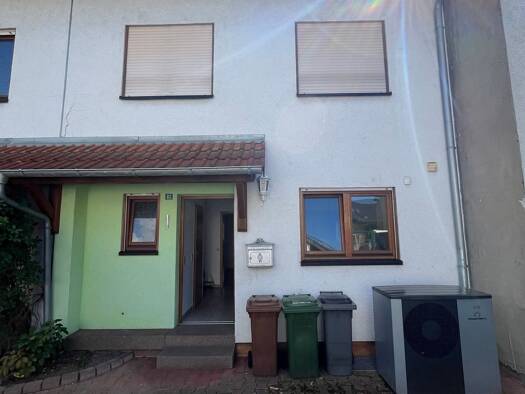 Reihenhaus zur Miete 1.850 € 7 Zimmer 210 m² 210 m² Grundstück frei ab sofort Schwetzinger Straße 82 Hockenheim 68766