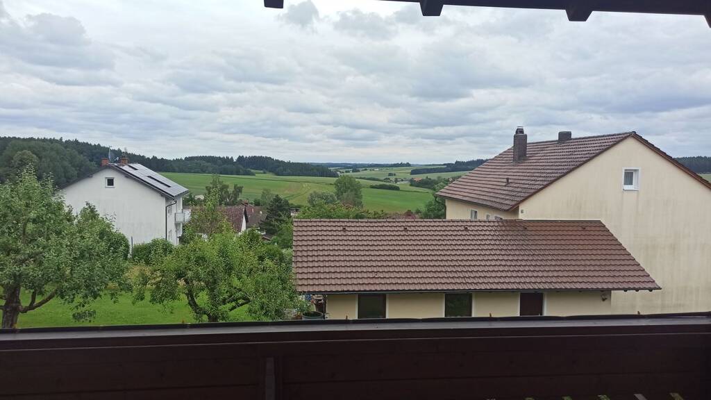 Haus zum Kauf 599.000 € 7 Zimmer 230 m² 1.000 m² Grundstück frei ab sofort Taufkirchen Falkenberg 84326