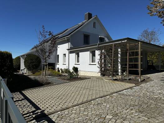 Einfamilienhaus zum Kauf 379.000 € 11 Zimmer 240 m² 1.009 m² Grundstück Ziegra Döbeln 04720