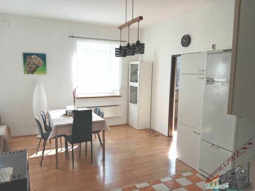 Wohnung zur Miete 825 € 3 Zimmer 75 m² Siebenhaus 2544