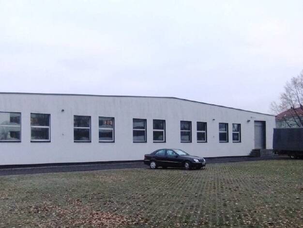 Lagerhalle zur Miete provisionsfrei 4,37 € 870 m² Lagerfläche Radebeul 01445