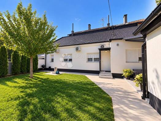 Einfamilienhaus zum Kauf 240.000 € 5 Zimmer 283 m² Tvrđa, Osijek Osijek 31000